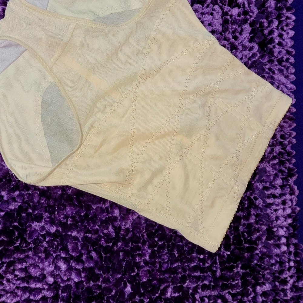 Waist shapers